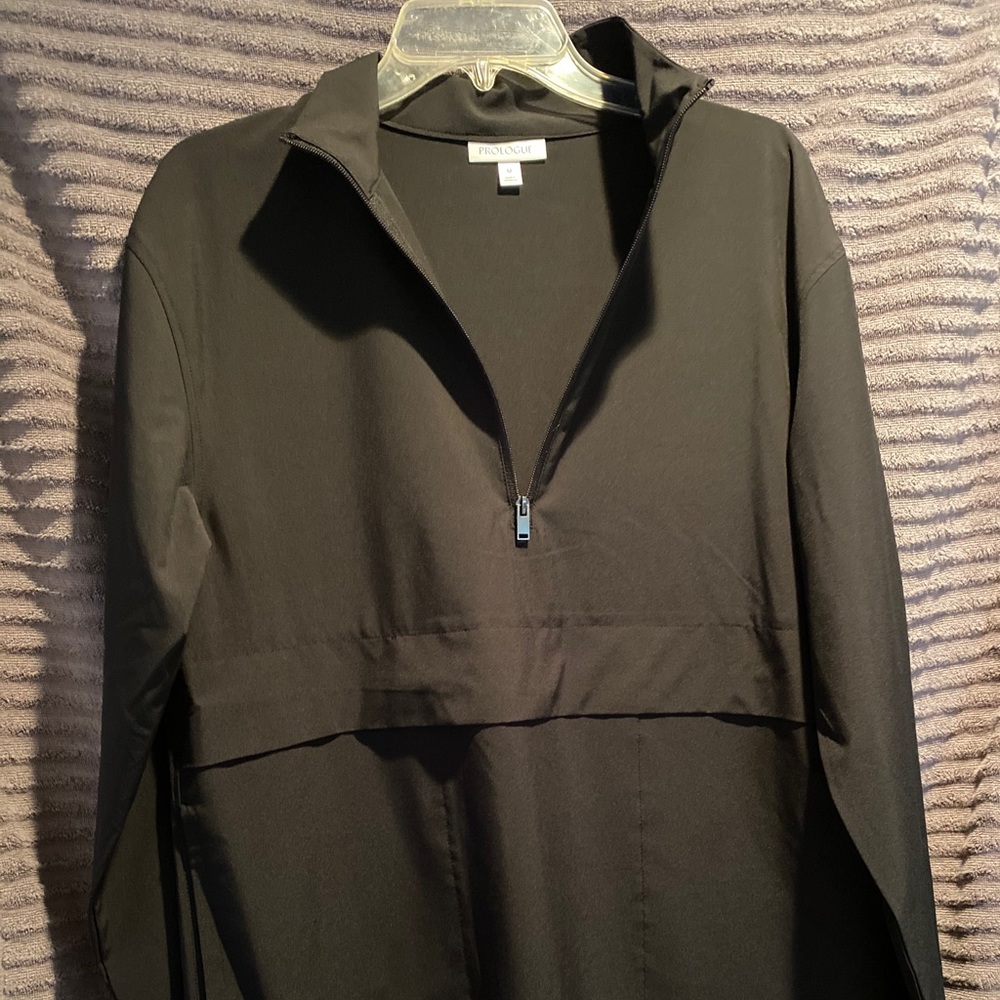 NWOT prologue workout black pullover